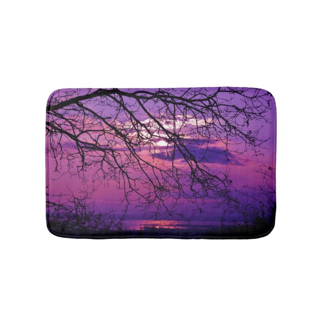 Alfombrilla De Baño Intenso y Viviente - Paisaje Morado del Amanecer (Anverso)