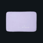 Alfombrilla De Baño Lavender Purple Modern Script Girly Monograma Nomb<br><div class="desc">Cubiertas de Baño con el nombre de un monograma sencillo de guion morado de lavanda. Esto hace que la graduación perfecta, el cumpleaños, el boda, la ducha de novia, el aniversario, la ducha de bebé o la fiesta de soltera sea un regalo para alguien que ama el lujo glam y...</div>
