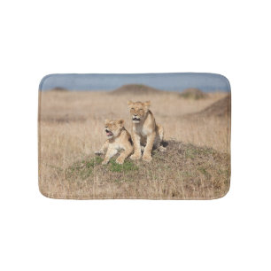 Alfombrilla De Baño Leones jóvenes