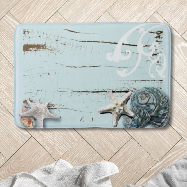 Alfombrilla De Baño Madera costera de la playa de agua conchas de esta (Coastal beach wood aqua blue starfish seashells bath mat)