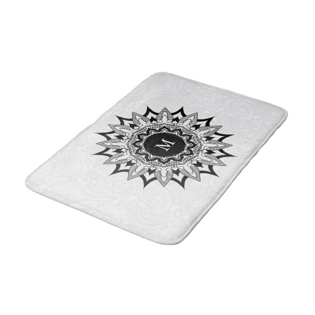 Alfombrilla De Baño Mandala negra en un paisaje blanco (Angular)