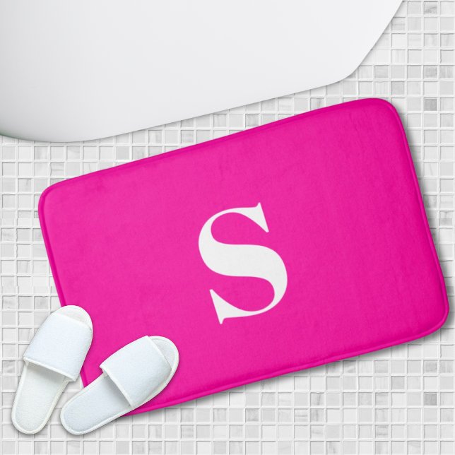 Alfombrilla De Baño Mat de baño monograma personalizado de fucsia rosa (Bright Pink Fuchsia Personalized Monogram Bath Mat)