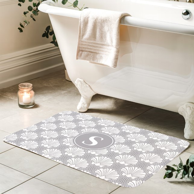 Alfombrilla De Baño Monograma costero gris y blanco de conchas marinas (Subido por el creador)