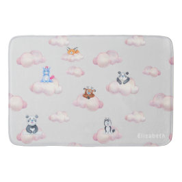Alfombrilla De Baño Monograma De Animales Cutáneos En Nubes