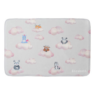Alfombrilla De Baño Monograma De Animales Cutáneos En Nubes