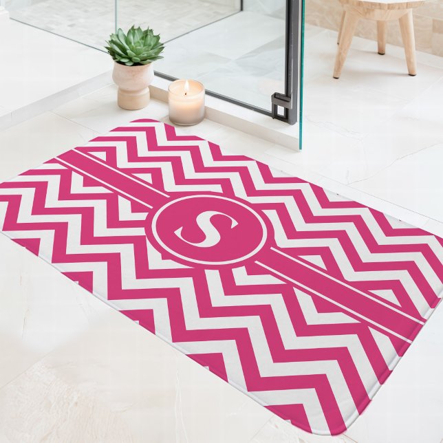 Alfombrilla De Baño Monograma De Chevron Blanco Y Rosa Caliente (Subido por el creador)