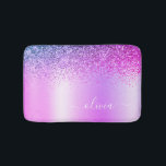 Alfombrilla De Baño Monograma Script Purple Purpurina Giratorio Nombre<br><div class="desc">Purpurina De Espuma Metálica De Relieve metalizado Púrpura Faux Cepó El Nombre Metalizado Del Monograma Bath Mats. Esto hace que la graduación perfecta, el cumpleaños, el boda, la ducha de novia, el aniversario, la ducha de bebé o la fiesta de soltera sea un regalo para alguien que ama el lujo...</div>