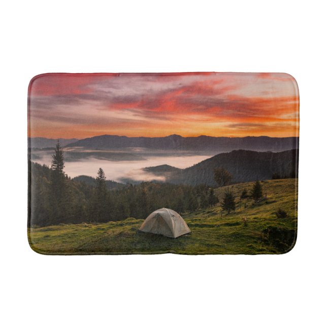 Alfombrilla De Baño Montañas | Amanecer de niebla de acampada (Anverso)