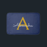 Alfombrilla De Baño Navy Blue Gold Modern Script Girly Monograma Nombr<br><div class="desc">Monograma con nombre de Bath Mats de escritura simple azul marino y oro. Esto hace que la graduación perfecta, el cumpleaños, el boda, la ducha de novia, el aniversario, la ducha de bebé o la fiesta de soltera sea un regalo para alguien que ama el lujo glam y los estilos...</div>