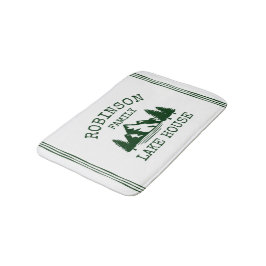Alfombrilla De Baño Nombre de la familia Lake House Forest Green Trees