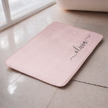Alfombrilla De Baño Nombre del Monograma de Rubor Dusty Pink Moderne S<br><div class="desc">Matas De Baño Con Un Nombre De Monograma De Guión Simple Y Polvo De Color Rosa. Esto hace que la graduación perfecta, el cumpleaños, la boda, la ducha de novia, el aniversario, la ducha de bebé o la fiesta de soltera sea un regalo para alguien que ama el lujo glam...</div>