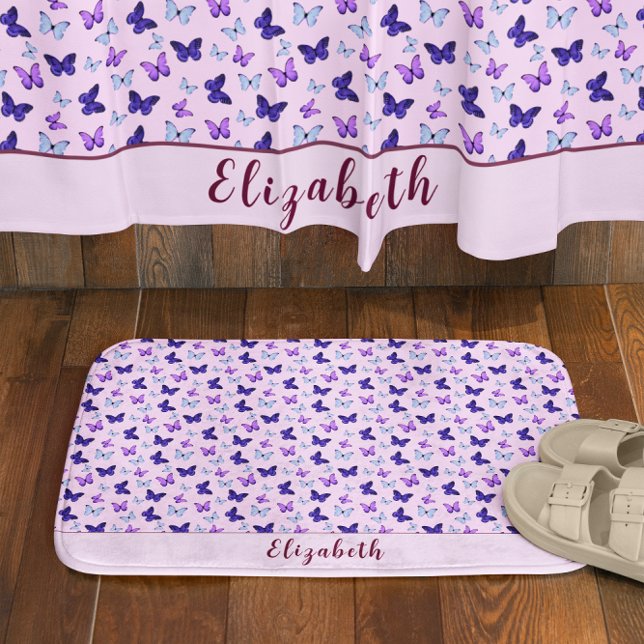 Alfombrilla De Baño Nombre personalizado de mariposa rosa y morada Gir (Subido por el creador)