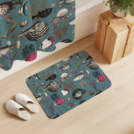 Alfombrilla De Baño Oceania Fuchsia Grey Fishes on Blue Background