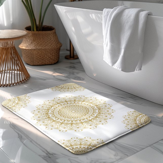 Alfombrilla De Baño Oro sobre patrón de mandal ornamental blanco (Subido por el creador)