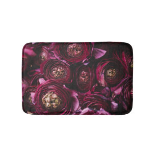 Alfombrilla De Baño Ranunculus morado oscuro, floreciente acercamiento