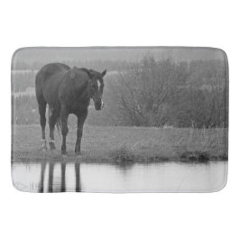 Alfombrilla De Baño Reflectionz silenciosa ~ Bathmat de caballo