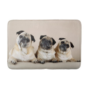 Alfombrilla De Baño Tres Pugs En La Fila