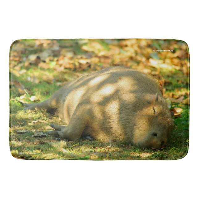 Alfombrilla De Baño Un capibara sueña con el sol de verano (Anverso)