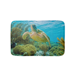 Alfombrilla De Baño Una tortuga verde en los filones bajos de Bonaire