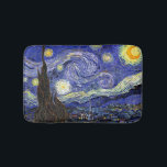 Alfombrilla De Baño Vincent Van Gogh - El Bella Artes de la Noche Star<br><div class="desc">Vincent Van Gogh es la noche estrellada. Aceite sobre lienzo de 1889, noche estrellada se pintó mientras Van Gogh estaba en el asilo en Saint-Remy, Francia, y es considerado una de sus mejores obras maestras. Aunque es una escena nocturna, fue pintada durante el día y representa las vistas desde la...</div>