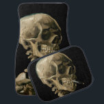 Alfombrilla De Coche Vincent van Gogh - Calavera con cigarrillo en llam<br><div class="desc">Cabeza de un Skeleton con un cigarrillo en llamas / Calavera con cigarrillo en llamas / Crane de squelette fumant une cigarrillo - Vincent van Gogh,  1885</div>