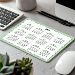 Alfombrilla De Ratón 2025 Año completo Año natural Año Wavy MINT VERDE<br><div class="desc">Morado, negro y blanco: un Mousepad de calendario mínimo y básico de 12 meses de 2025 con un fondo blanco limpio, un elegante borde ondulado verde de menta y un elegante acento negro. Este diseño ofrece un aspecto moderno perfecto para su oficina en casa, un regalo sencillo y reflexivo para...</div>