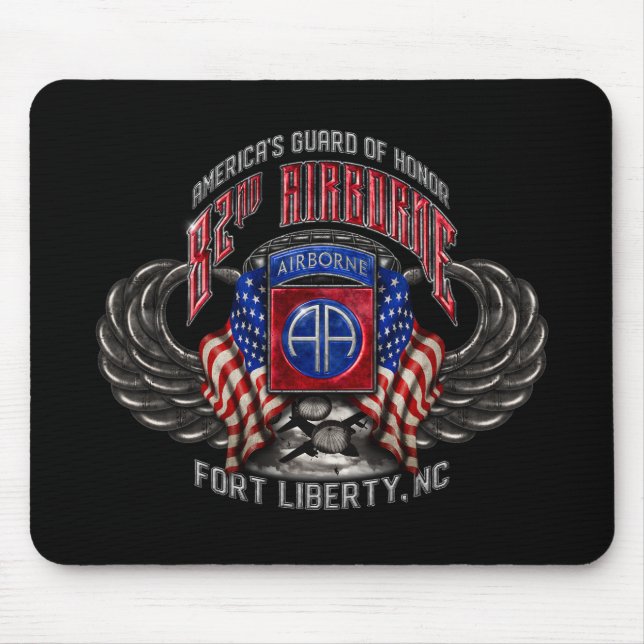 Alfombrilla De Ratón 82.º Mousepad negro aerotransportado (Frente)