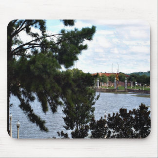 Alfombrilla De Ratón A lo largo del lago