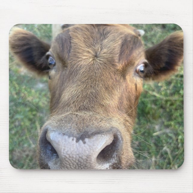 Alfombrilla De Ratón Adorable Vaca Siendo Nosey Mouse Pad (Frente)