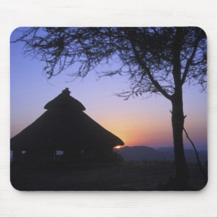 Alfombrilla De Ratón África, Etiopía, región del río Omo, Atardecer sob