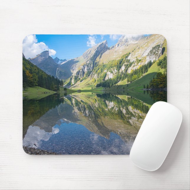 Alfombrilla De Ratón Agua | Alpes suizos en el lago Seealpsee Suiza (Con ratón)