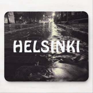 Alfombrilla De Ratón Agua de lluvia fluye por las calles de Helsinki