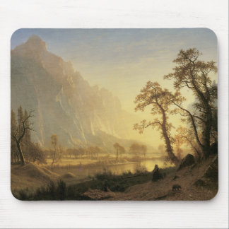 Alfombrilla De Ratón Amanecer, Valle de Yosemite por Albert Bierstadt