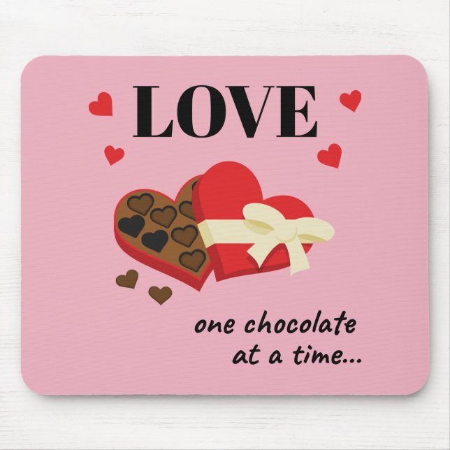 Alfombrilla De Ratón Amar un chocolate en una divertida cita (Frente)