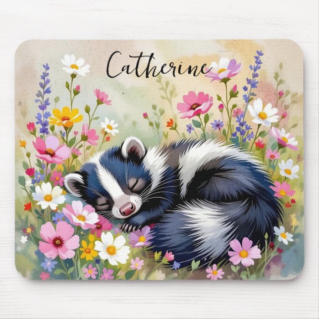 Alfombrilla De Ratón An Adorable Skunk Napping in Flowers Personalized (Frente)