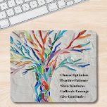 Alfombrilla De Ratón Árbol de citas motivadas inspiradoras<br><div class="desc">Esta almohadilla decorativa del ratón cuenta con un árbol de mosaico en colores arcoiris y una cita inspiradora. Porque creamos nuestra propia obra de arte no encontrarás esta imagen exacta de otros diseñadores. Original Mosaico © Michele Davies. Cita original © Michele Davies.</div>