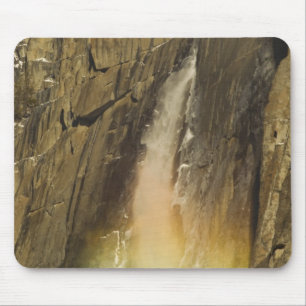 Alfombrilla De Ratón Arcoíris en Upper Yosemite Falls en Yosemite