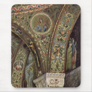 Alfombrilla De Ratón Arquitectura antigua, arco decorativo en una igles