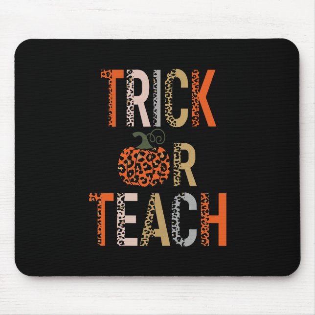 Alfombrilla De Ratón Aumenta la clase de Halloween Trick O Teach (Frente)