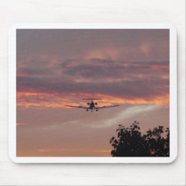 Alfombrilla De Ratón Avión Comercial Aterrizando Al Atardecer