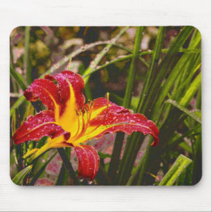 Alfombrilla De Ratón Ayer Lily Después De La Lluvia