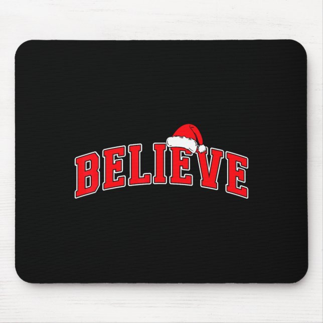 Alfombrilla De Ratón Believe Christmas Varsity Text With Santa Hat Fami (Frente)