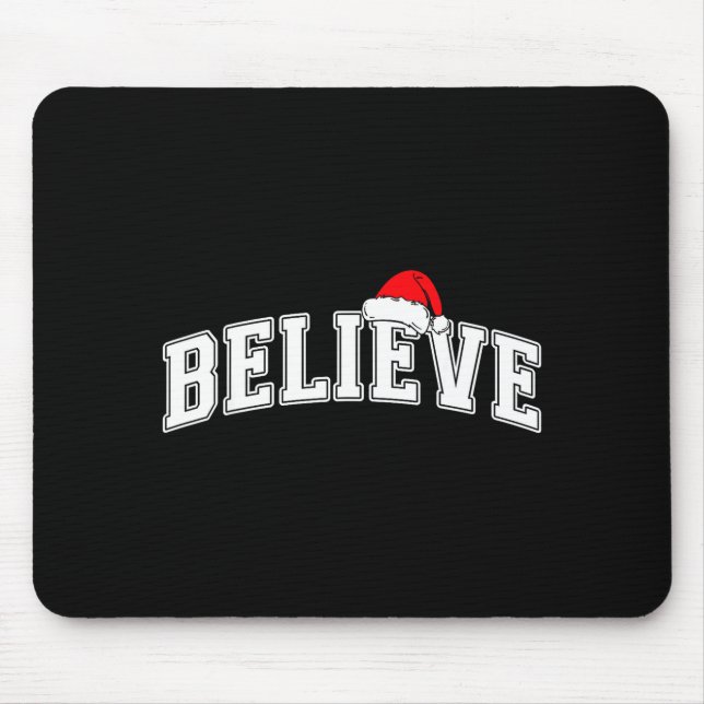 Alfombrilla De Ratón Believe Christmas Varsity Text With Santa Hat Fami (Frente)