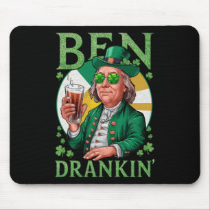 Alfombrilla De Ratón Ben Irlandés Bebiendo Cerveza - St Pattys Hombres