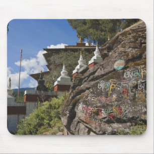 Alfombrilla De Ratón Bhutanese writing on rocks and Nepalese chortens
