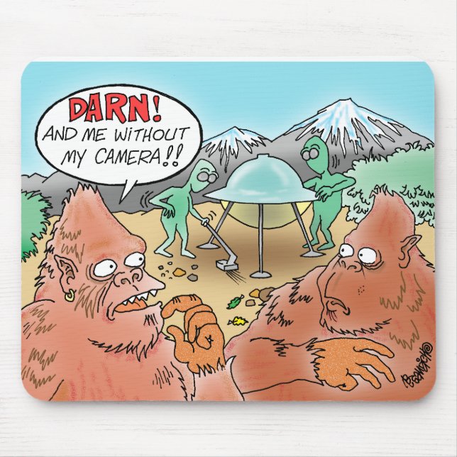 ALFOMBRILLA DE RATÓN BIGFOOT VE A EXTRANJEROS Y QUIERE SU CÁMARA (Frente)