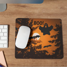 Black and Naranja Spooky Halloween Night Scene