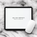 Alfombrilla De Ratón Blanco de lujo minimalista<br><div class="desc">Elevar el espacio de trabajo con un tabique personalizado que combina estilo y funcionalidad. Diseñado para reflejar tu personalidad única, este mousepad muestra tu nombre de manera prominente en el tipo de letra negrita y geométrica sans serif, lo que lo convierte en una pieza destacada en cualquier escritorio. Debajo de...</div>