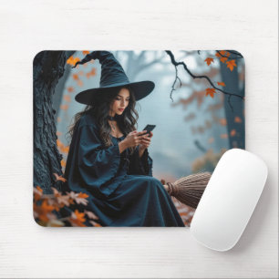 Alfombrilla De Ratón Bruja de Halloween bastante bonita enviando mensaj