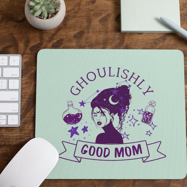 Alfombrilla De Ratón Buena Mamá (Ghoulishly Good Mom Mousepad Cover from The Beekeeper Store)